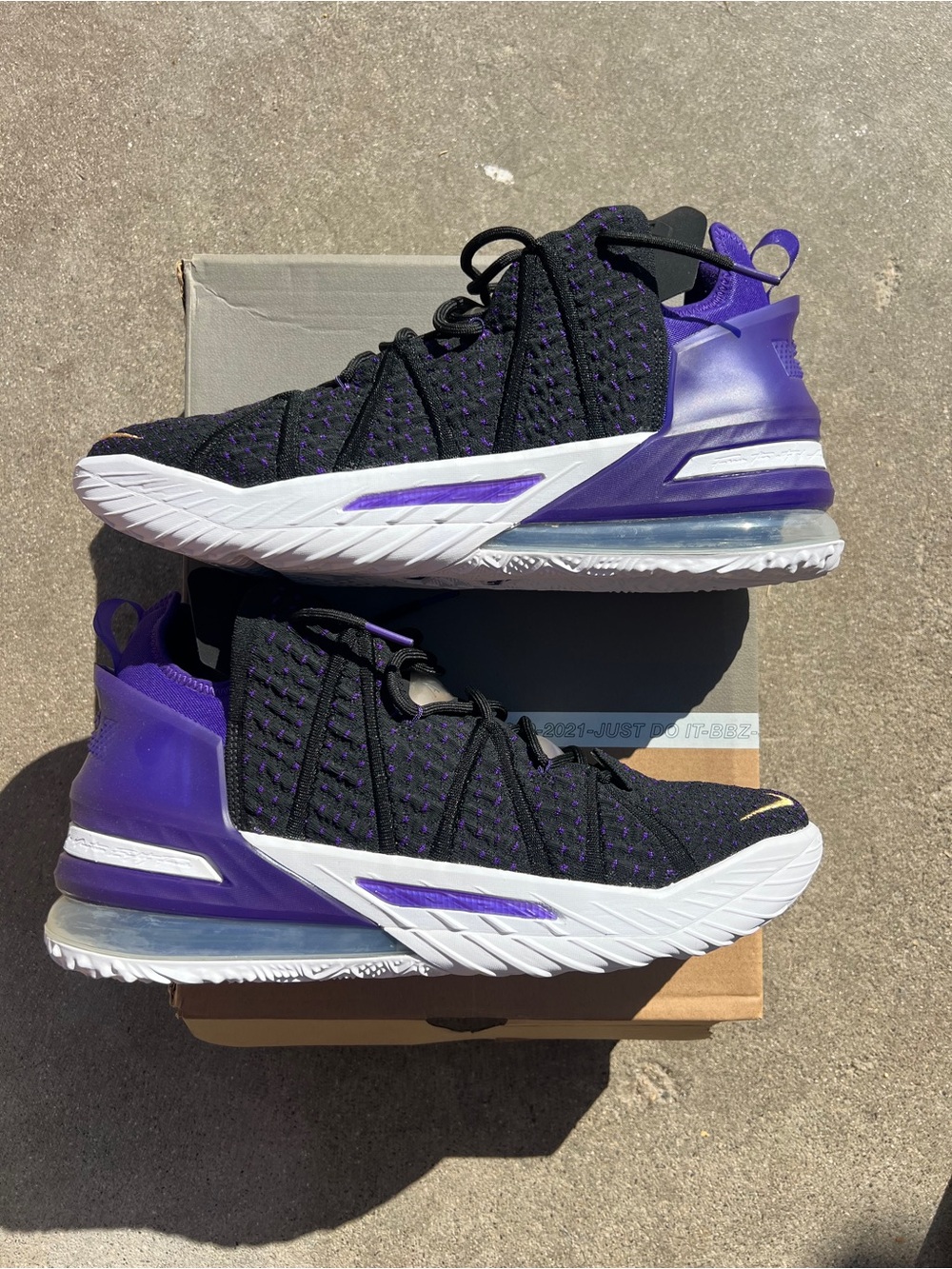 Nike LeBron 18 new